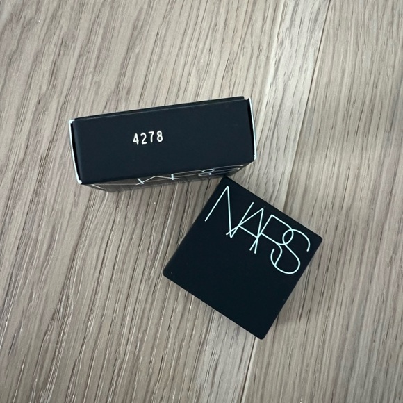 NARS Laguna Bronzer - Picture 3 of 4